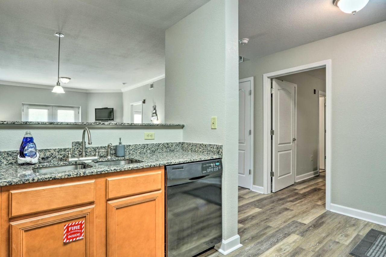 Downtown Pigeon Forge Condo With Pool Access! Exterior photo